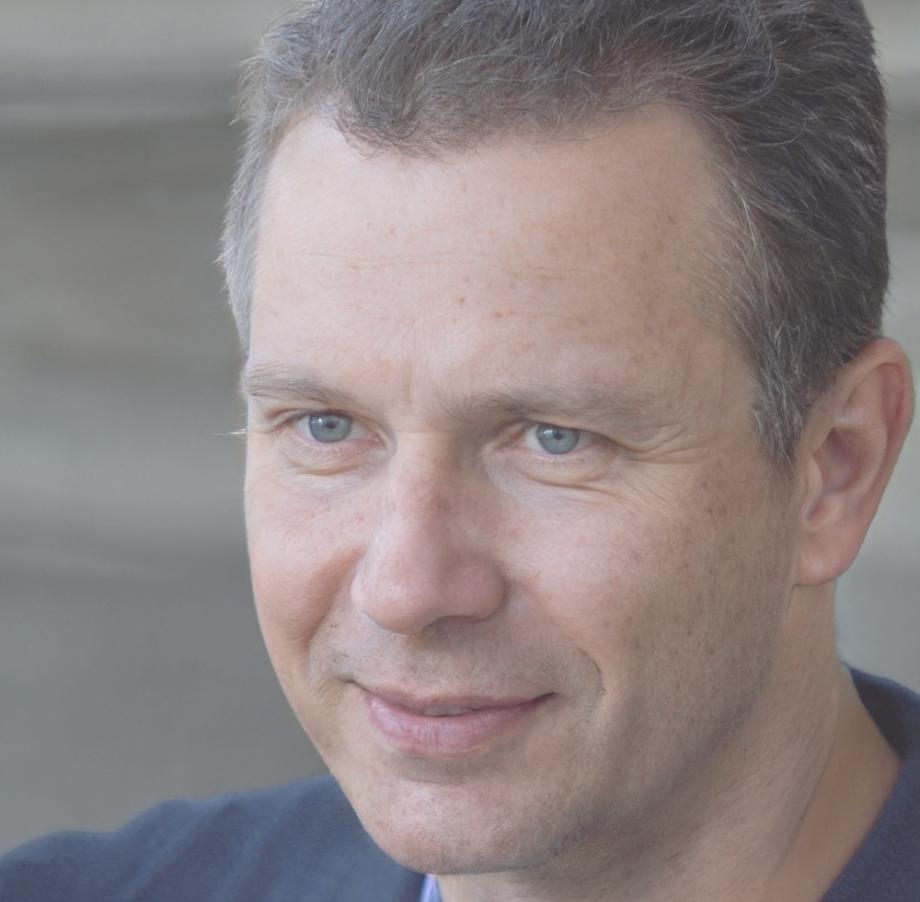 Tobias Hartmann - Geschäftsführer und Finanzexperte